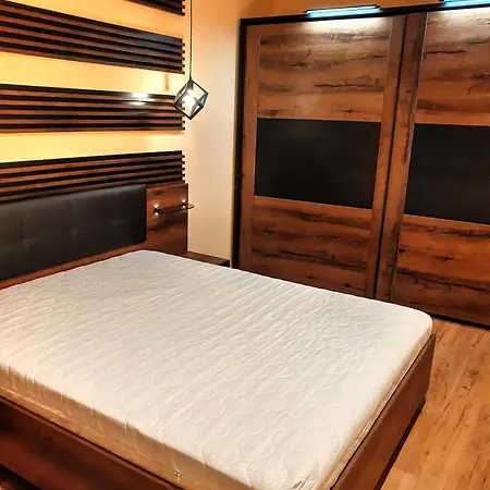 Warta Towers Z Parkingiem