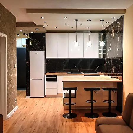 Warta Towers Z Parkingiem Apartment Poznan