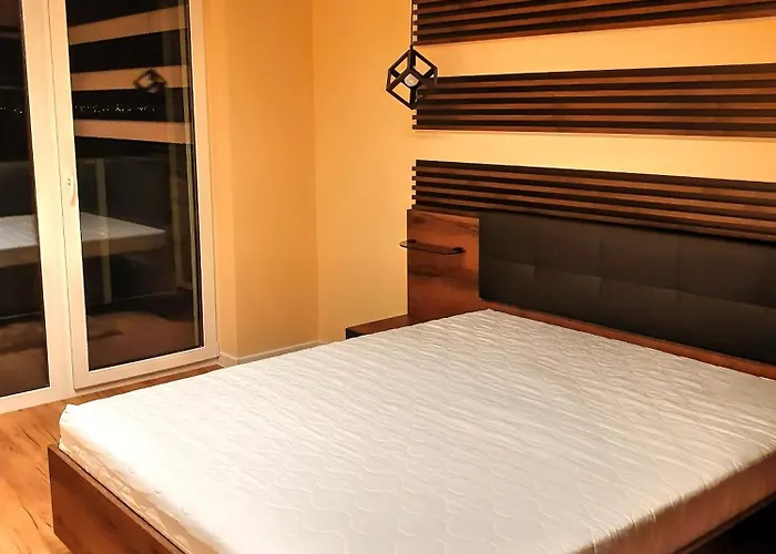 Warta Towers Z Parkingiem Poznań